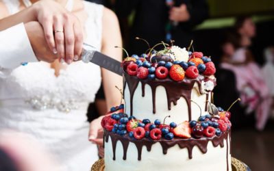 Top 2017 Trending Wedding Cakes