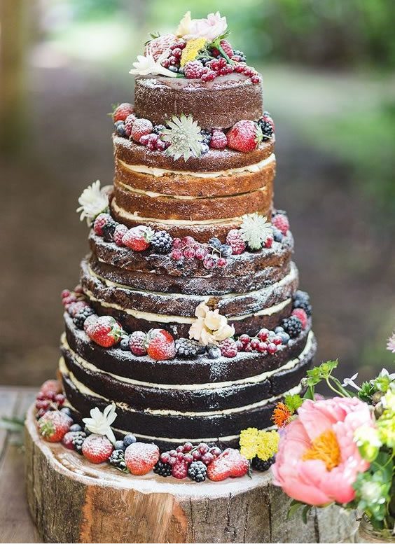 Trending Wedding Cakes - Woodland